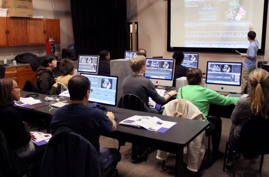 Workshop: Intro to FCPX @CMNtv